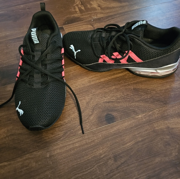 Womens Puma sneakers size 11 - Picture 4 of 4